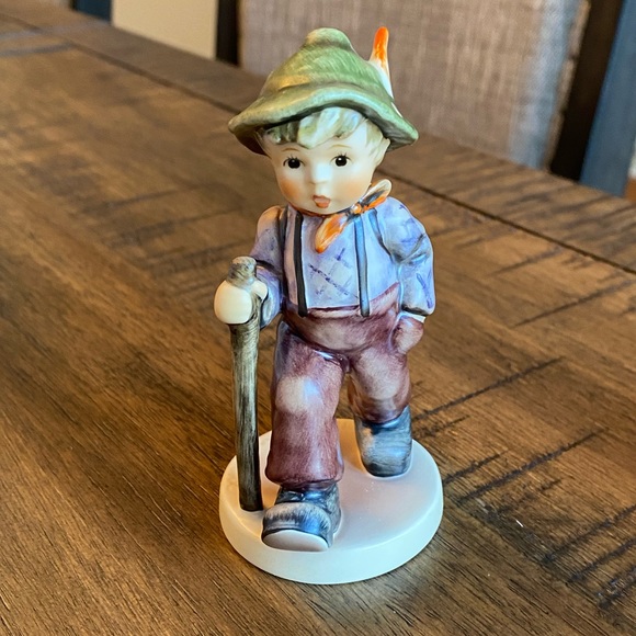 Grandpa’s Boy Hummel - Picture 5 of 7